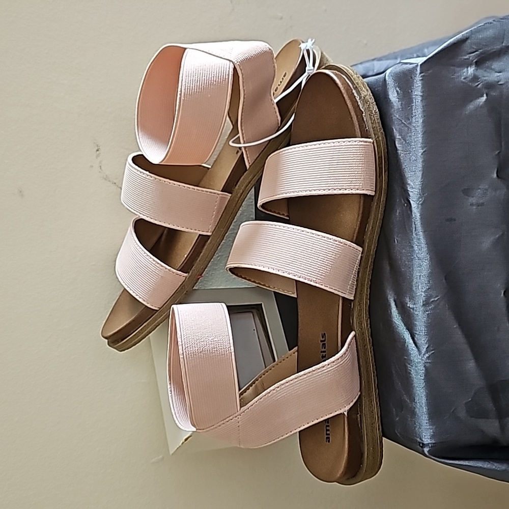 Amazon Essentials Strappy Elastic Sandals - Pink